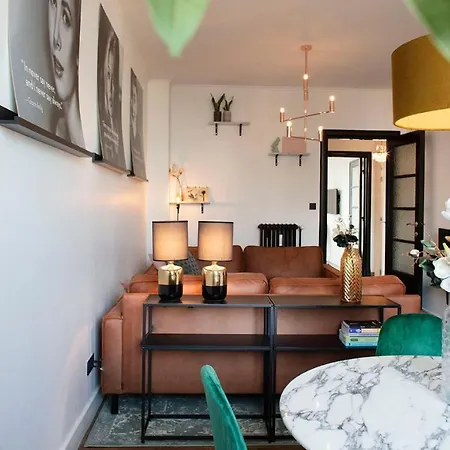 Chic I Walk To * Ostende