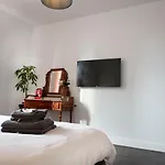 Chic Retreat, Steps To Appartement Oostende